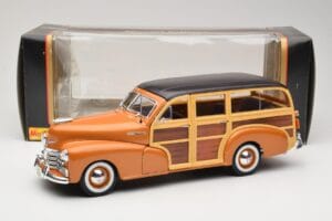 Chevrolet Fleetmaster Woody Gold Maisto 1:18 56042 Metall — Bild 8 von 8