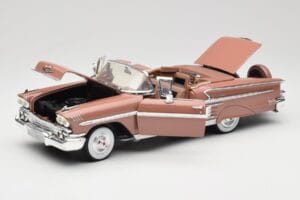 Chevrolet Impala Cabriolet Braun Motormax 1:18 73112 Metall — Bild 2 von 8