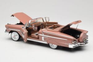 Chevrolet Impala Cabriolet Braun Motormax 1:18 73112 Metall — Bild 5 von 8