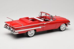 Chevrolet Impala Cabriolet Rot Welly 1:18 9864W Metall — Bild 3 von 8