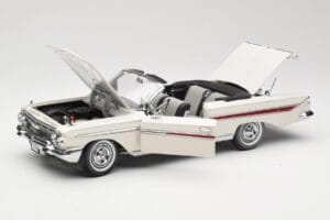 Chevrolet Impala Cabriolet Weiß Sun Star 1:18 3405 Metall — Bild 2 von 8