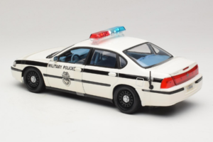 Chevrolet Impala Military Police Maisto 1:18 36611 Metall — Bild 5 von 6