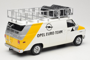 Opel Manta 400 Group B Rally Tour de Corse 1984 Mit Chevrolet G30 Servicefahrzeug Otto 1:18 OT491 Resin — Bild 5 von 13