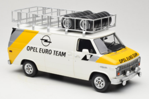 Opel Manta 400 Group B Rally Tour de Corse 1984 Mit Chevrolet G30 Servicefahrzeug Otto 1:18 OT491 Resin — Bild 7 von 13