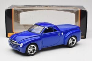 Chevrolet SSR Concept Blau Maisto 1:18 531612 Metall — Bild 8 von 8