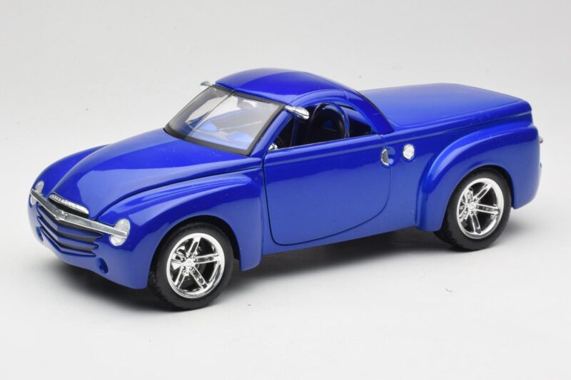 Chevrolet SSR Concept Blau Maisto 1:18 531612 Metall