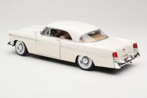 Chrysler 300B Weiß Maisto 1:18 531897 Metall — Bild 7 von 8