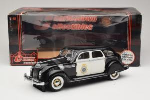 Chrysler Airflow Polizeiauto Signature Models 1:18 CCSM01 Metall — Bild 6 von 6