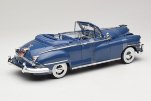 Chrysler New Yorker Blau Signature Models 1:18 CT-68629 Metall — Bild 2 von 6