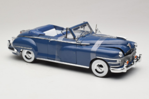 Chrysler New Yorker Blau Signature Models 1:18 CT-68629 Metall — Bild 4 von 6