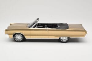 Chrysler Newport Cabriolet Gold Metallic BoS Models 1:18 BOS273 Resin — Bild 3 von 6