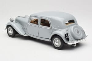 Citroen 15CV 6 Cyl Grau Maisto 1:18 50313 Metall — Bild 7 von 8