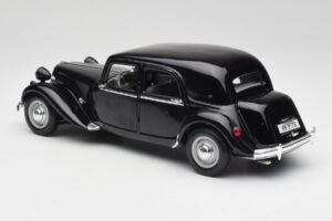 Citroen 15CV 6 Cyl Schwarz Maisto 1:18 31821 Metall — Bild 7 von 8