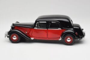 Citroen 15CV 6 Cyl Schwarz & Rot Valmy Maisto 1:18 56009 Metall — Bild 4 von 8