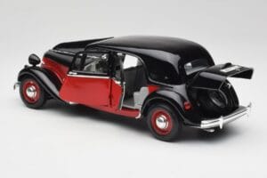 Citroen 15CV 6 Cyl Schwarz & Rot Valmy Maisto 1:18 56009 Metall — Bild 5 von 8