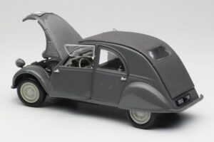 Citroen 2CV A Grau Tchibo 1:18 49418 Metall — Bild 5 von 8