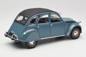 Citroen 2CV Bleu Nuit Solido 1:18 8028 Metall — Bild 2 von 6