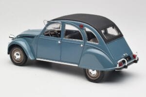 Citroen 2CV Bleu Nuit Solido 1:18 8028 Metall — Bild 5 von 6