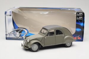 Citroen 2CV Grau Maisto 1:18 31834 Metall — Bild 8 von 8