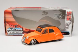 Citroen 2CV Orange Maisto 1:18 31321 Metall — Bild 8 von 8