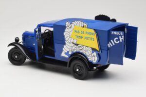 Citroen C4 F Pas de Pneus Trop Petit Blau Solido 1:18 151235-00 Metall — Bild 5 von 8
