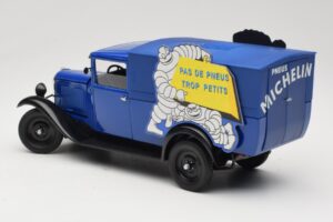 Citroen C4 F Pas de Pneus Trop Petit Blau Solido 1:18 151235-00 Metall — Bild 7 von 8