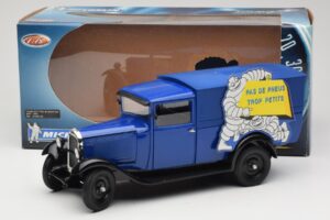 Citroen C4 F Pas de Pneus Trop Petit Blau Solido 1:18 151235-00 Metall — Bild 8 von 8