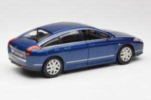 Citroen C6 Blau Bburago 1:18 18-12073 Metall — Bild 3 von 8