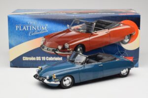 Citroen DS 19 Cabriolet Rot Sun Star 1:18 4742 Metall — Bild 8 von 8