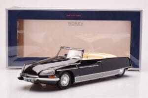 Citroen DS 21 Palm Beach Schwarz Norev 1:18 181746 Metall — Bild 6 von 6