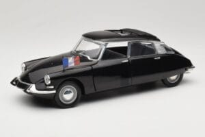 Citroen DS Presidentielle Grau Solido 1:18 8035 Metall