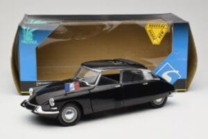 Citroen DS Presidentielle Grau Solido 1:18 8035 Metall — Bild 8 von 8