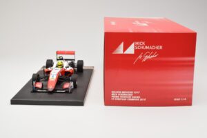 Dallara Mercedes F317 #4 M. Schumacher Prema Theodore Racing European F3 Champion 2018 Minichamps 1:18 517181804 Metall — Bild 6 von 6