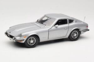 Datsun 240Z S30 Silber Sun Star 1:18 3503 Metall