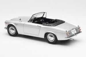 Datsun Fairlady 2000 SR311 Roadster Silber AUTOart 1:18 77432 Metall — Bild 7 von 8