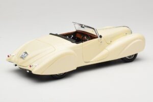 Delahaye Cabriolet Creme Guiloy 1:18 68580 Metall — Bild 3 von 8