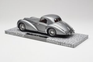 Delahaye Type 145 V12 Coupe Mullin Museum Minichamps 1:18 107116120 Metall — Bild 4 von 6