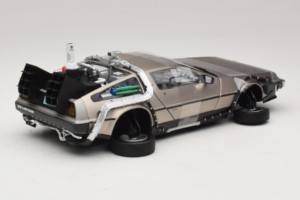 DeLorean DMC-12 Back to the Future Time Machine Sun Star 1:18 2710 Metall — Bild 2 von 6