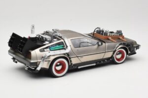 DeLorean DMC-12 Back to the Future Part III Sun Star 1:18 2712 Metall — Bild 3 von 8