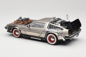 DeLorean DMC-12 Back to the Future Part III Sun Star 1:18 2712 Metall — Bild 7 von 8