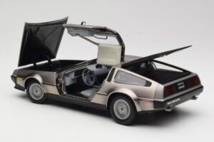 DeLorean DMC-12 LK Silber Sun Star 1:18 2701 Metall — Bild 5 von 8