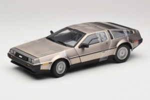 DeLorean DMC-12 Silber Sun Star 1:18 2703 Metall