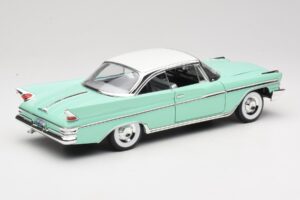 DeSoto Adventurer Grün Road Signature 1:18 92738-R1 Metall — Bild 3 von 8
