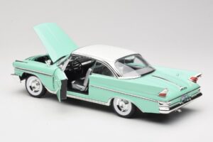 DeSoto Adventurer Grün Road Signature 1:18 92738-R1 Metall — Bild 5 von 8