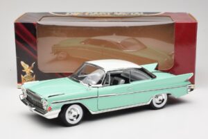 DeSoto Adventurer Grün Road Signature 1:18 92738-R1 Metall — Bild 8 von 8