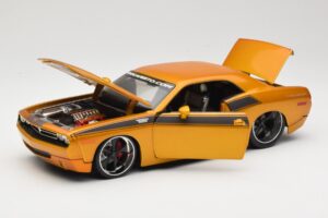 Dodge Challenger Concept Gold Maisto 1:18 31320 Metall — Bild 2 von 8