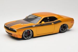 Dodge Challenger Concept Gold Maisto 1:18 31320 Metall