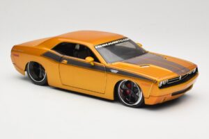 Dodge Challenger Concept Gold Maisto 1:18 31320 Metall — Bild 6 von 8