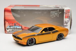 Dodge Challenger Concept Gold Maisto 1:18 31320 Metall — Bild 8 von 8