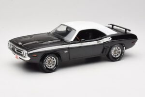 Dodge Challenger R/T Schwarz & Weiß ERTL 1:18 36549 Metall